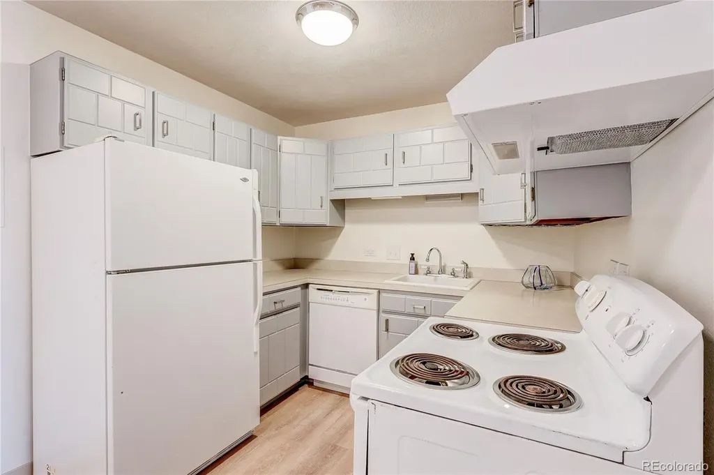 7801 W 35th Avenue Wheat Ridge CO 80033