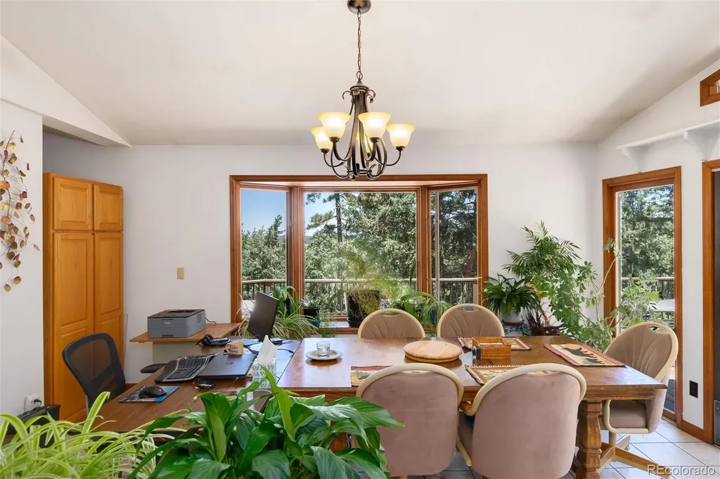 2924 Valley Park Drive Larkspur CO 80118
