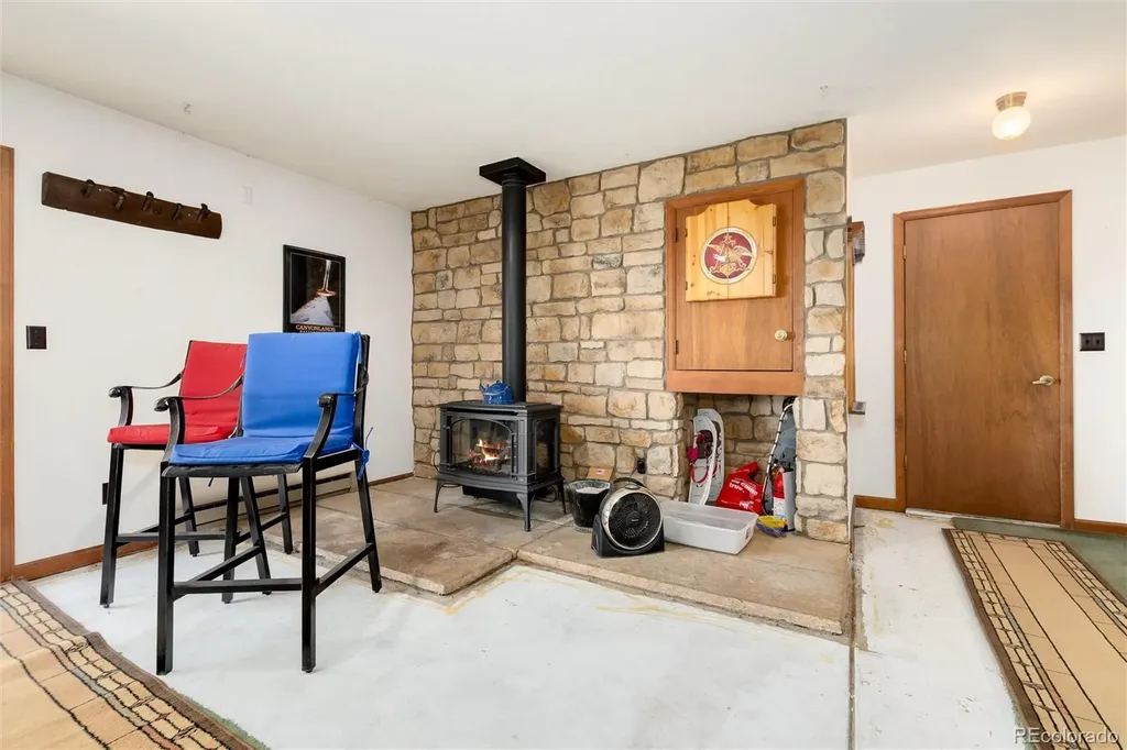 2924 Valley Park Drive Larkspur CO 80118