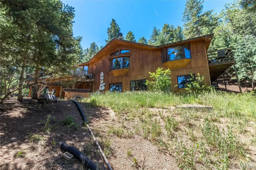 2924 Valley Park Drive Larkspur CO 80118