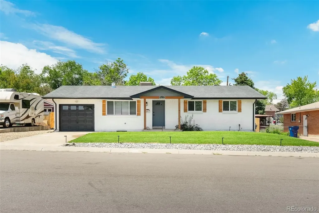 8271 Bluebell Way Denver CO 80221
