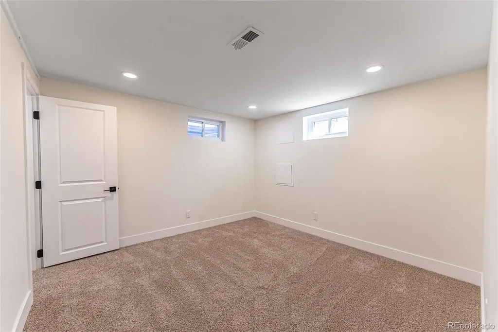 8271 Bluebell Way Denver CO 80221