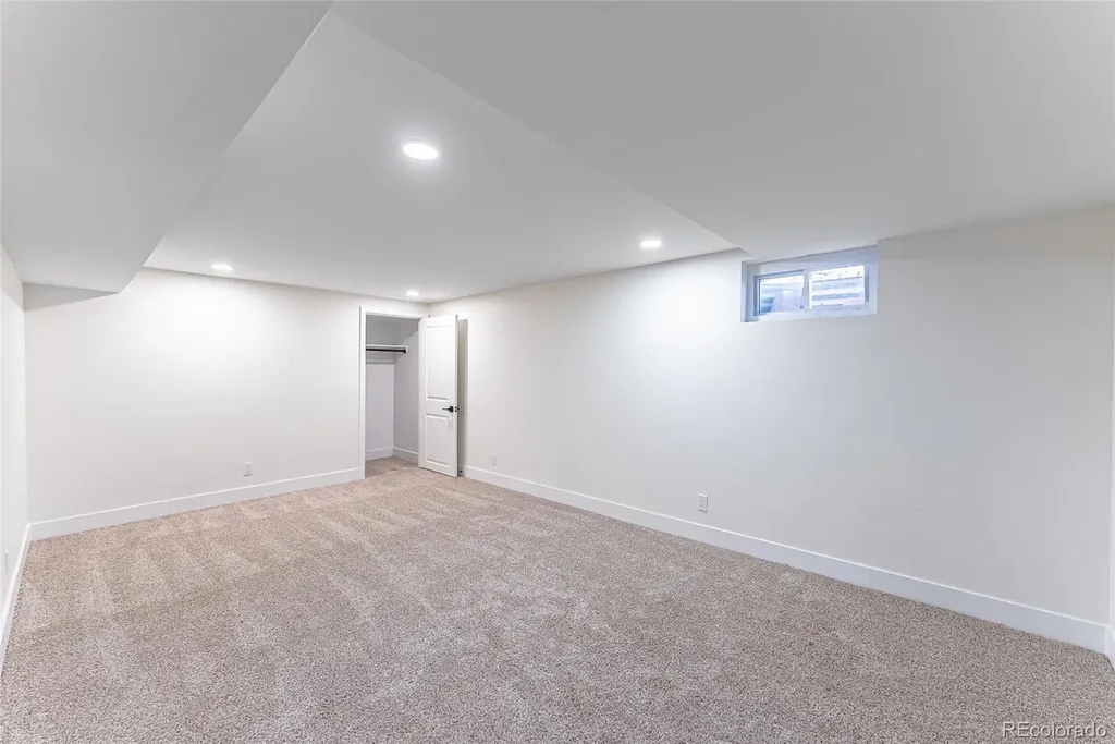8271 Bluebell Way Denver CO 80221