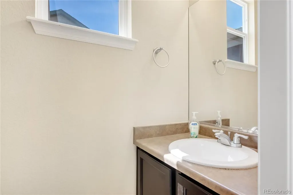 10293 Norfolk Street Commerce City CO 80022