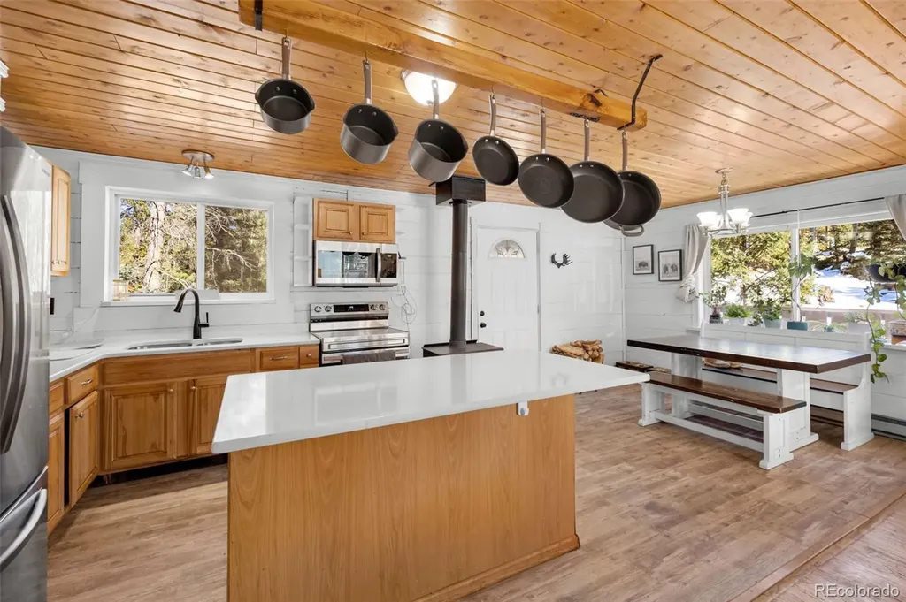 1276 Pinewood Road Florissant CO 80816