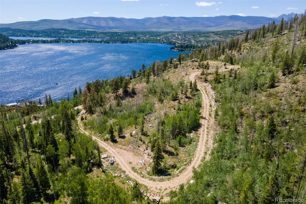 2015 W Portal Grand Lake CO 80447