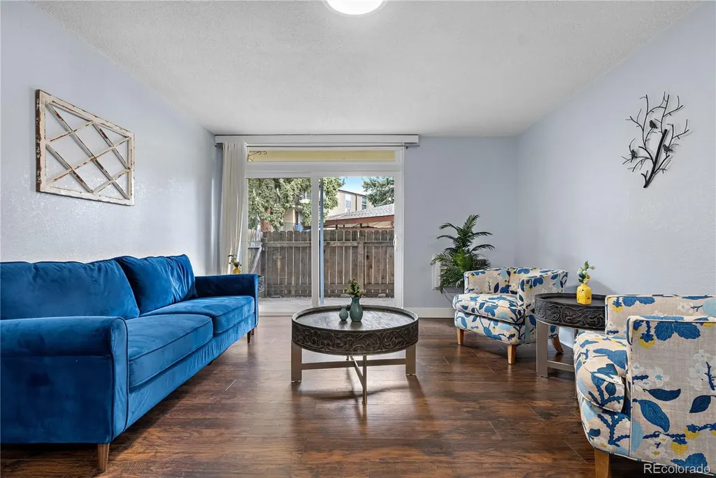 2281 S Vaughn Way Aurora CO 80014