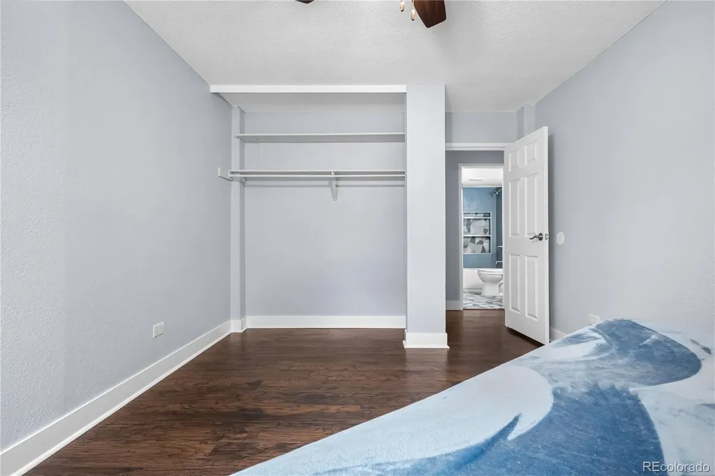 2281 S Vaughn Way Aurora CO 80014