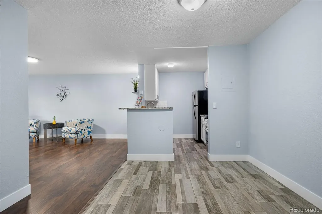 2281 S Vaughn Way Aurora CO 80014