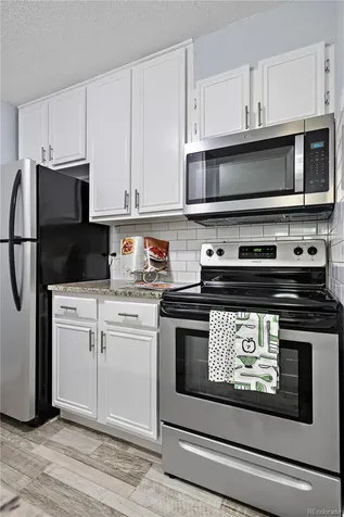 2281 S Vaughn Way Aurora CO 80014