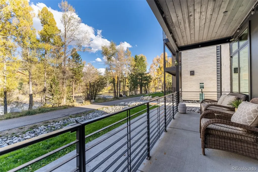 930 Blue River Parkway Silverthorne CO 80498