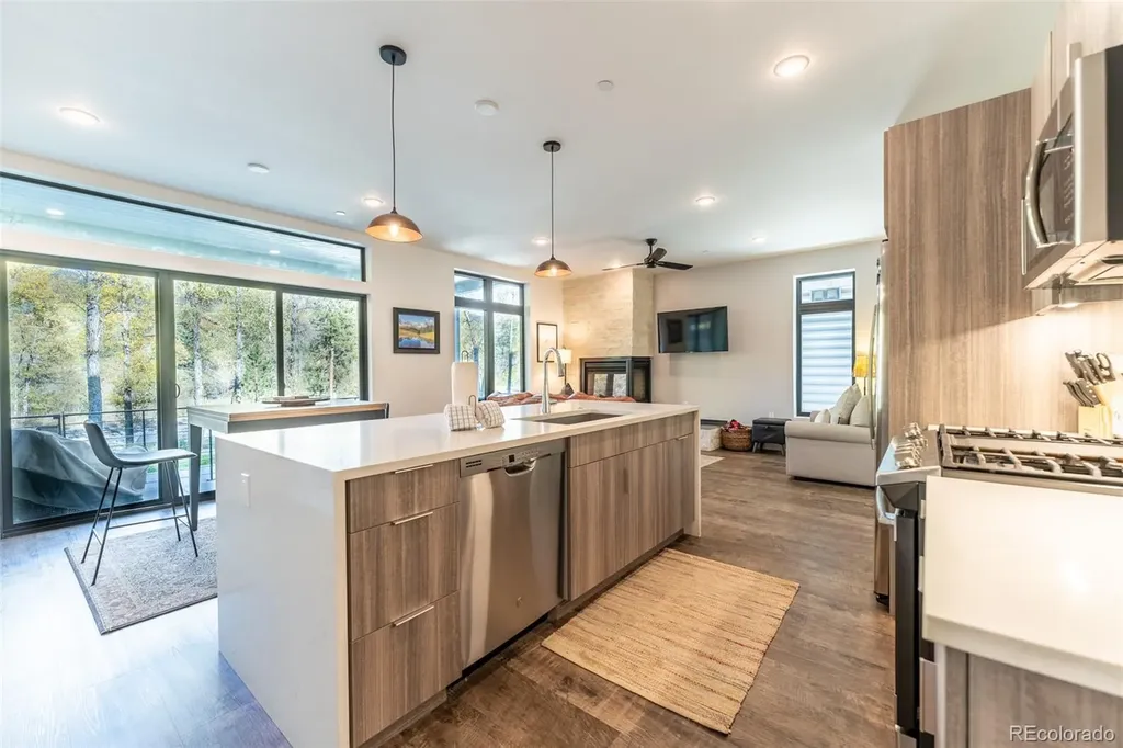 930 Blue River Parkway Silverthorne CO 80498