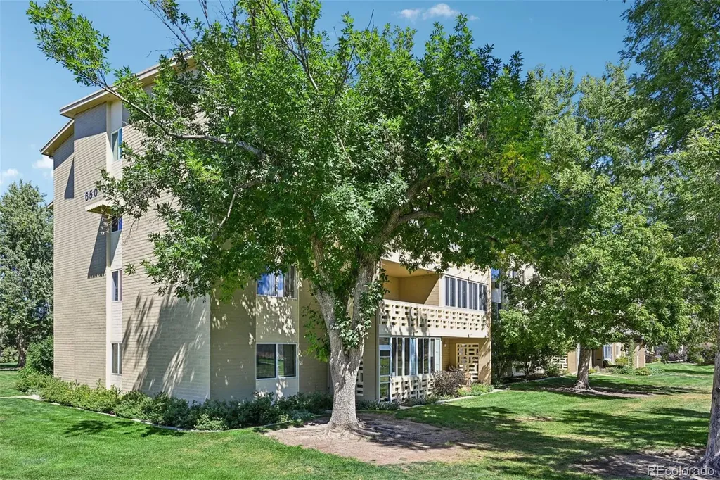 650 S Alton Way Denver CO 80247