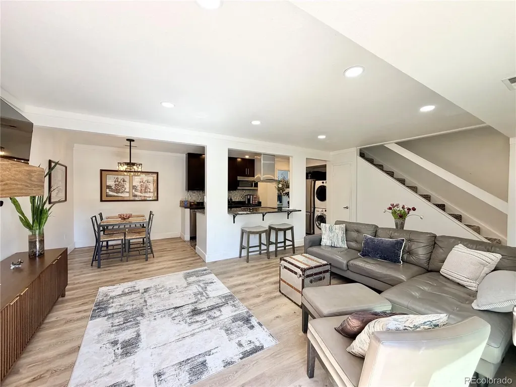 7995 E Mississippi Avenue Denver CO 80247