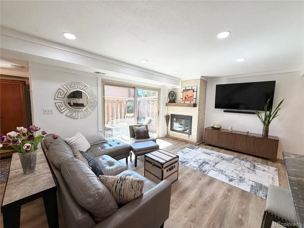 7995 E Mississippi Avenue Denver CO 80247