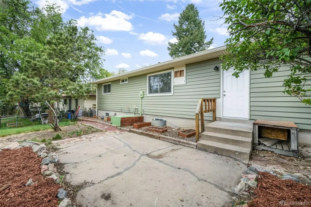 4775 Artistic Circle Colorado Springs CO 80917