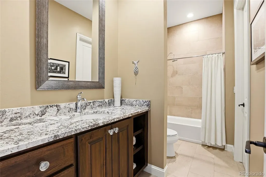 27165 E Long Place Aurora CO 80016