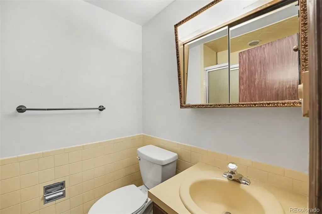 8550 W 10th Avenue Lakewood CO 80215