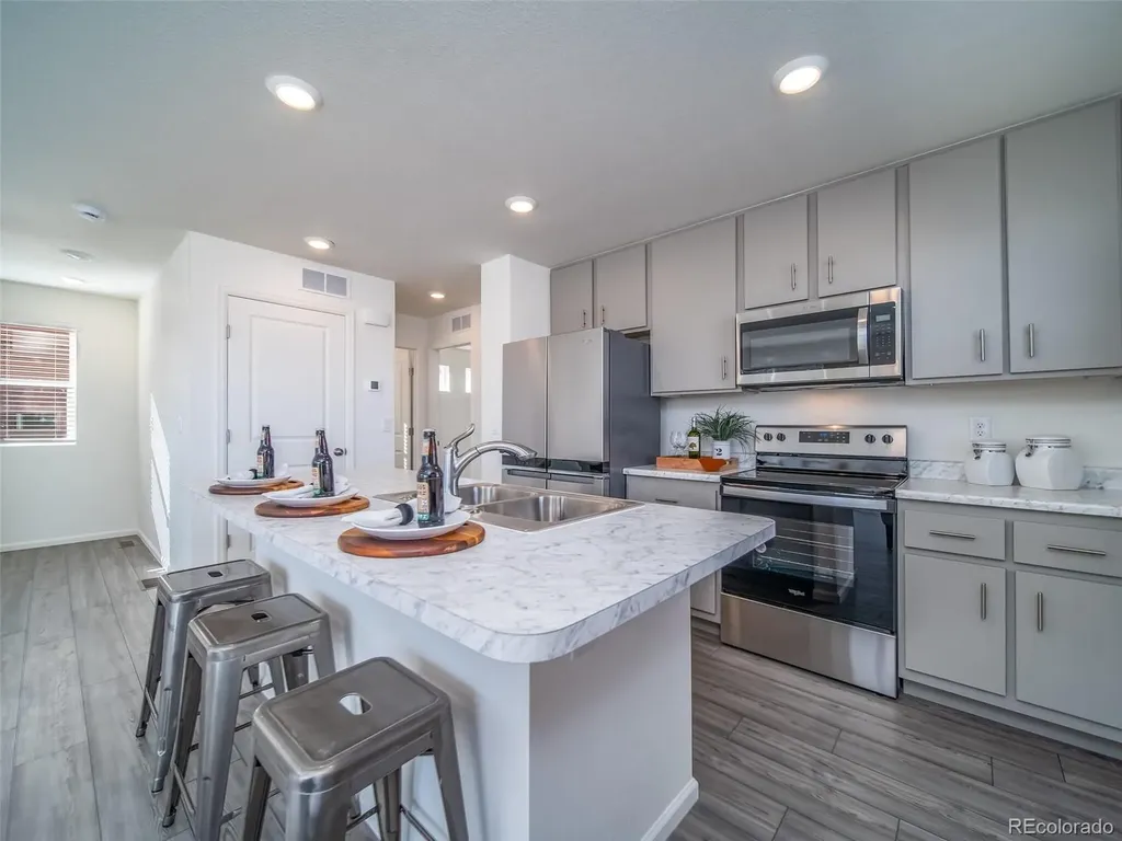 46551 Gold Prairie Drive Bennett CO 80102