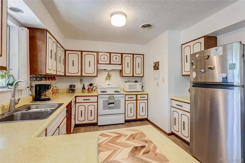 904 S 7th Street Rocky Ford CO 81067