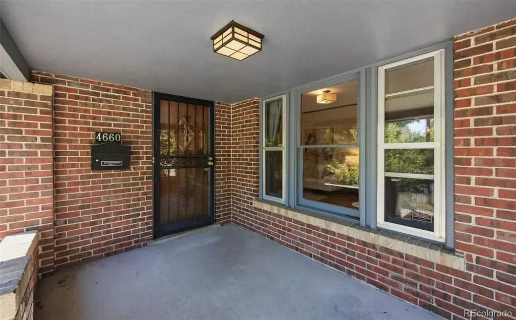 4660 E 16th Avenue Denver CO 80220