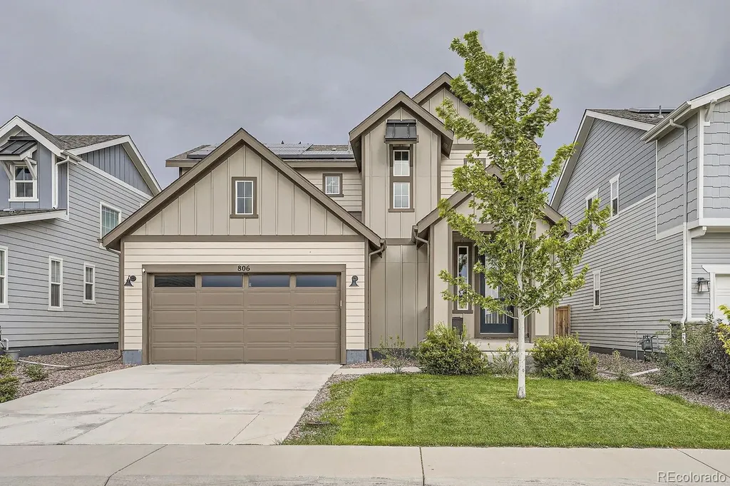 806 White Crow Street Aurora CO 80018