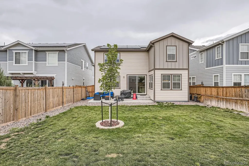 806 White Crow Street Aurora CO 80018