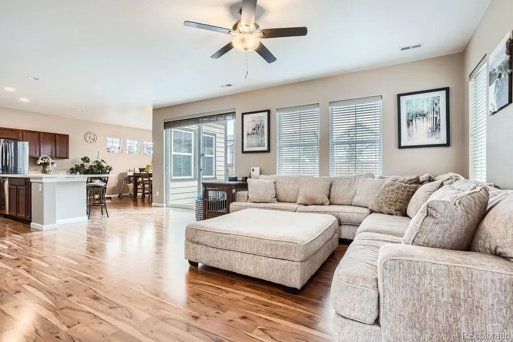 806 White Crow Street Aurora CO 80018