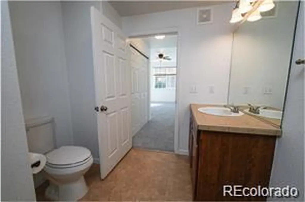22580 E Ontario Drive Aurora CO 80016