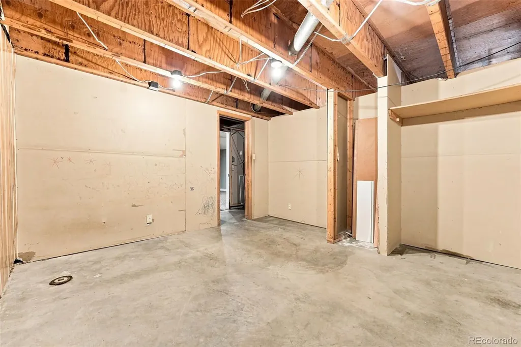 3061 W 92nd Avenue Westminster CO 80031