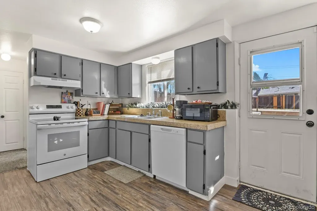 1309 Tappan Circle Colorado Springs CO 80909