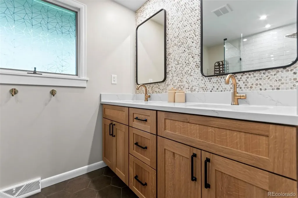 5465 W Ontario Avenue Littleton CO 80128