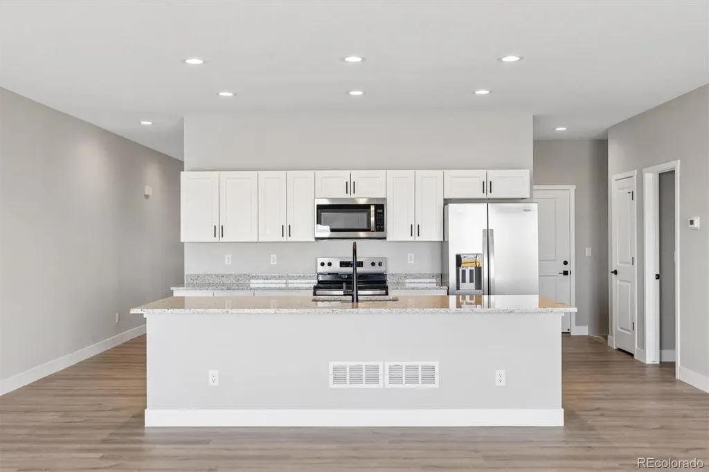 408 Molly Lane Fort Morgan CO 80701