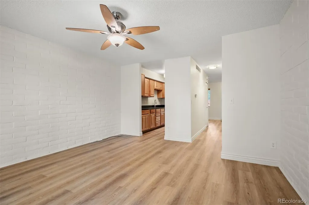1060 S Parker Road Denver CO 80231
