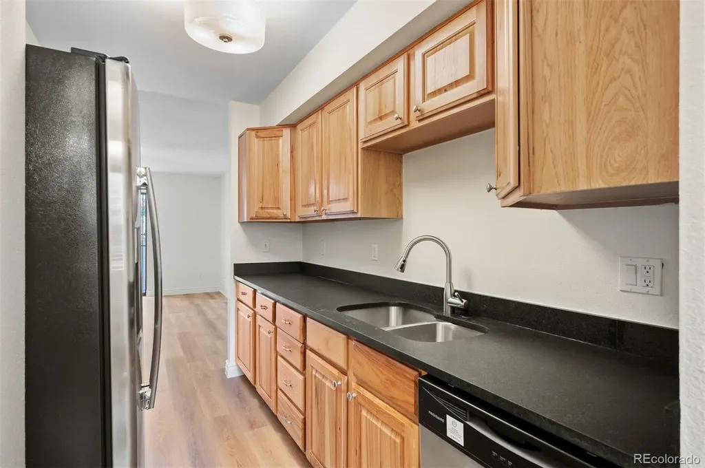 1060 S Parker Road Denver CO 80231