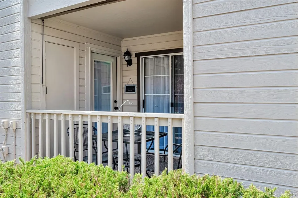 9170 E Arbor Circle Englewood CO 80111