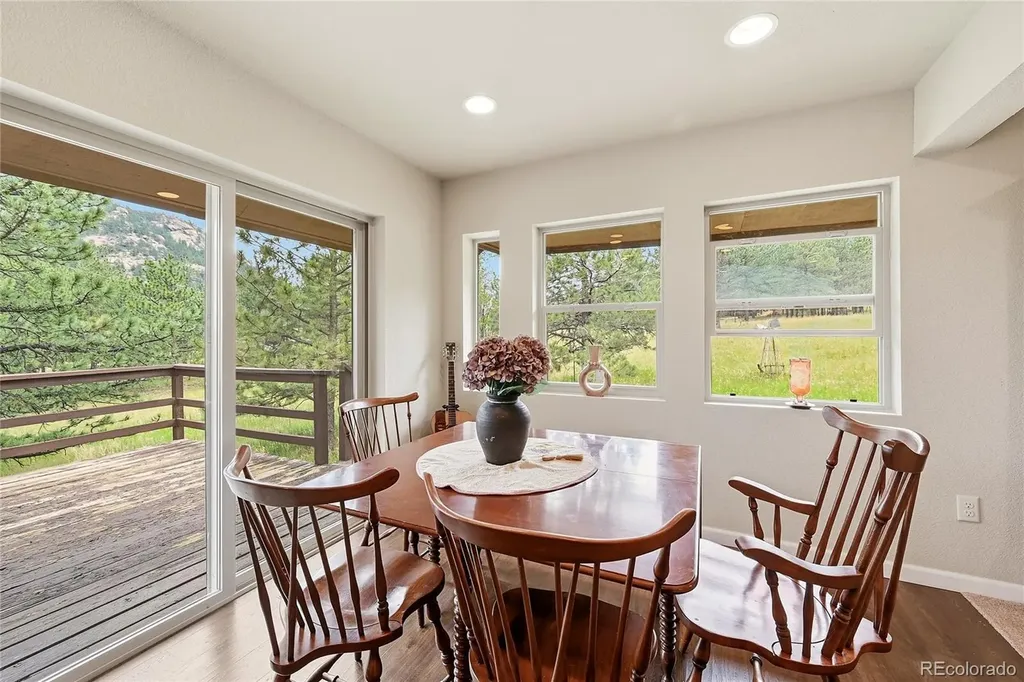372 Cherokee Road Lyons CO 80540