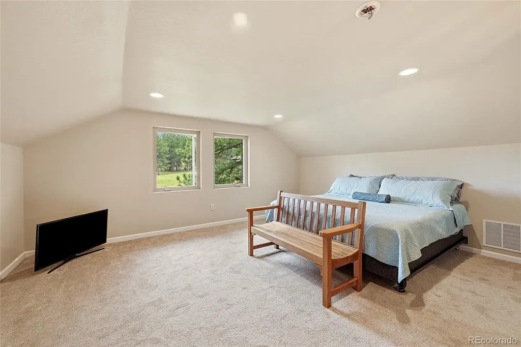 372 Cherokee Road Lyons CO 80540