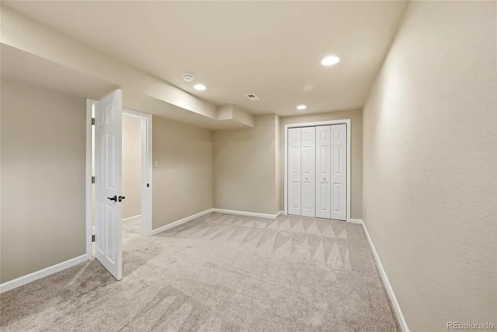 372 Cherokee Road Lyons CO 80540