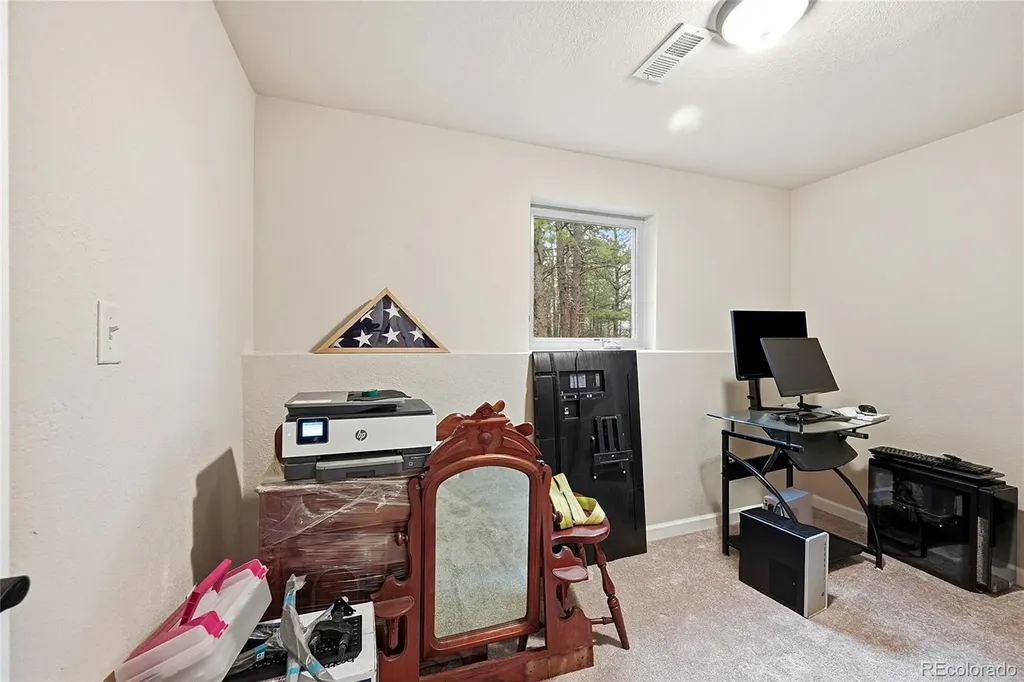 372 Cherokee Road Lyons CO 80540
