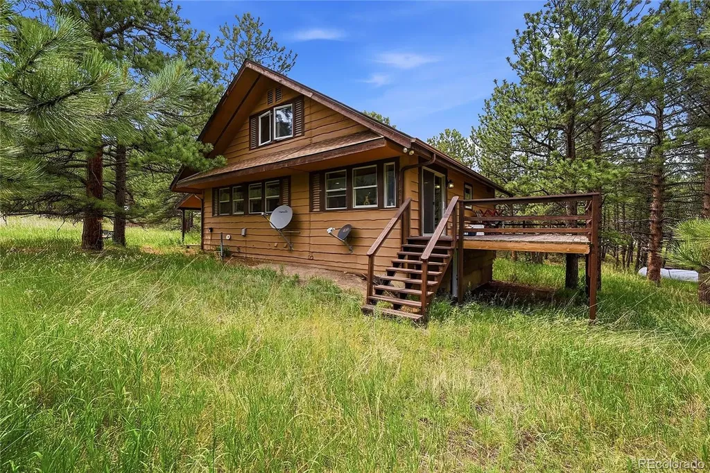 372 Cherokee Road Lyons CO 80540