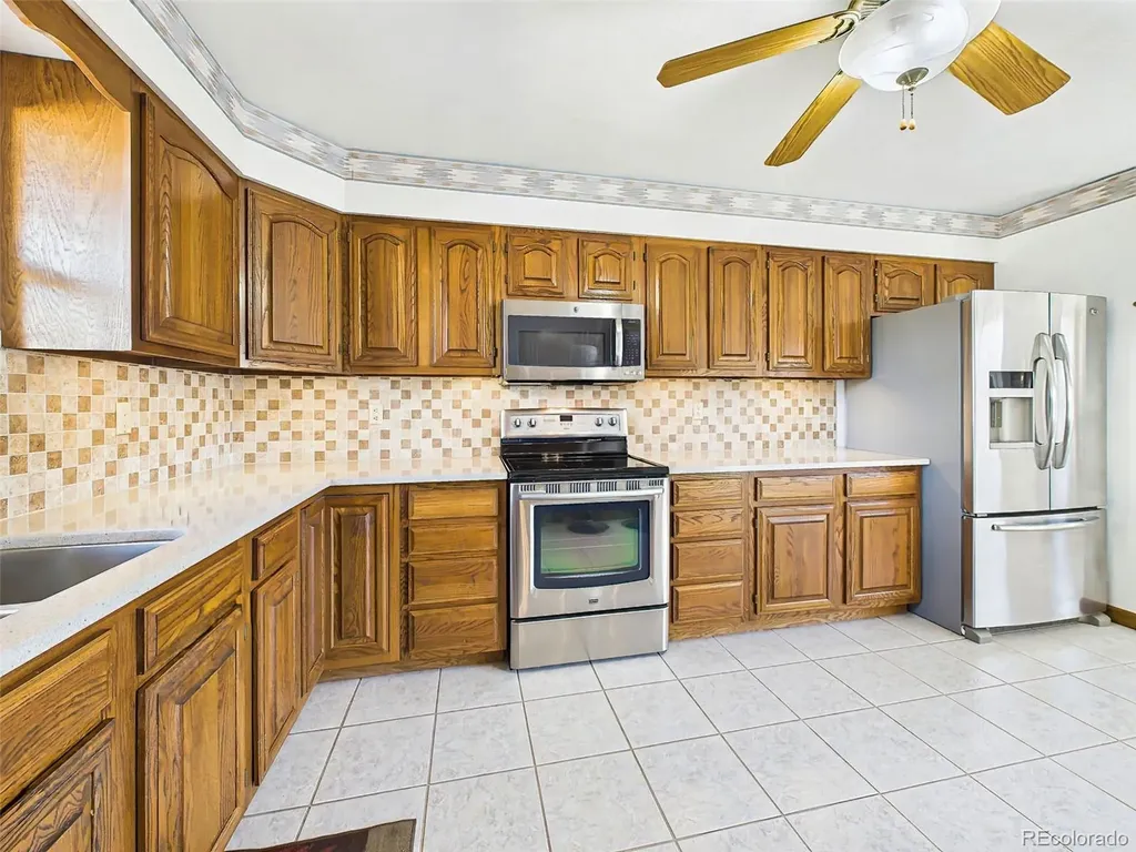 611 Q Street Penrose CO 81240