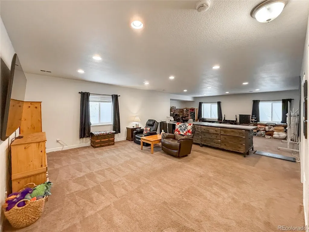 11472 Chambers Drive Commerce City CO 80022