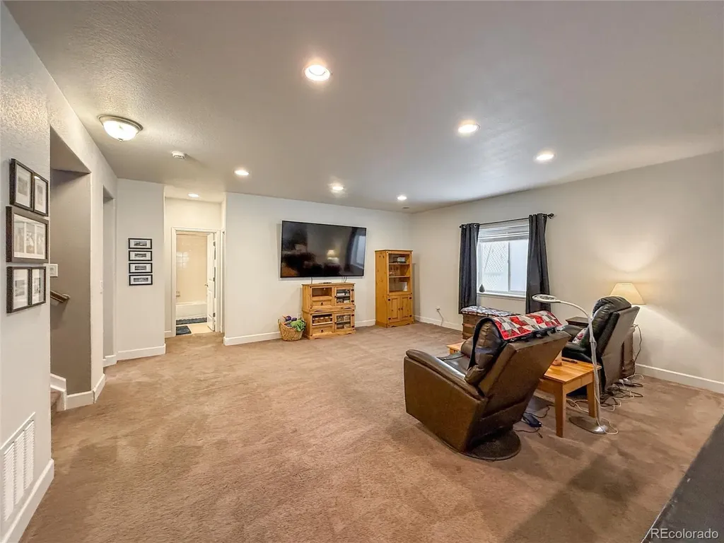 11472 Chambers Drive Commerce City CO 80022