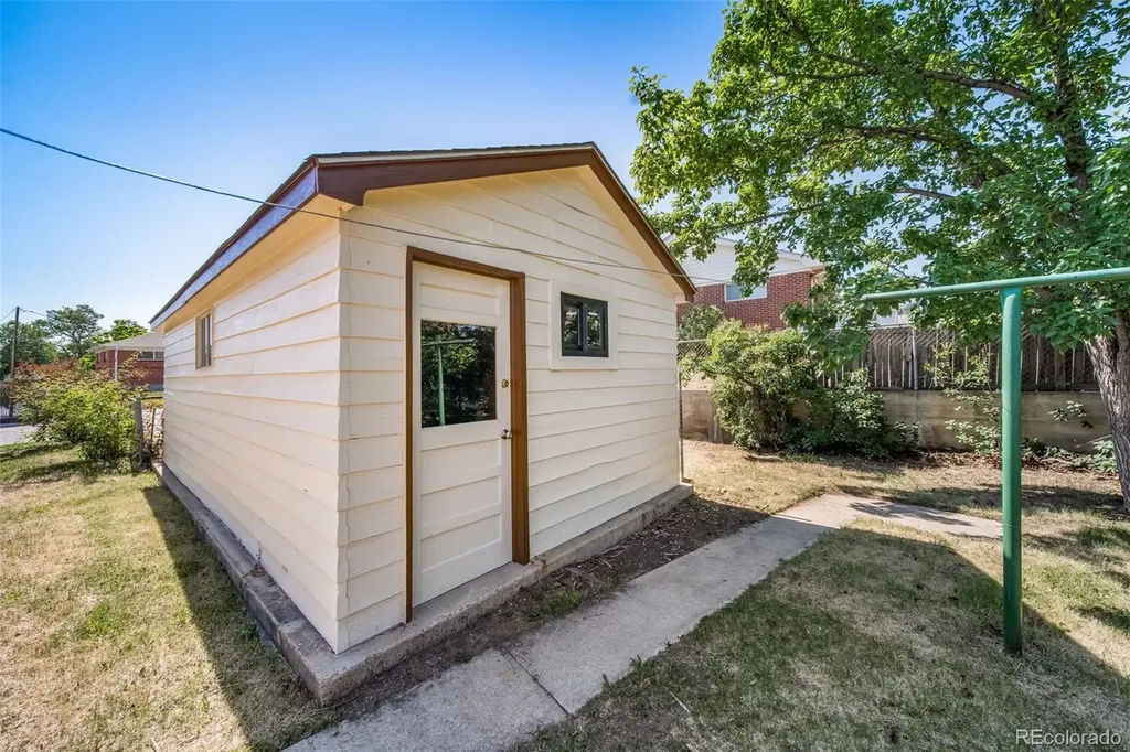 160 E 105th Avenue Denver CO 80233