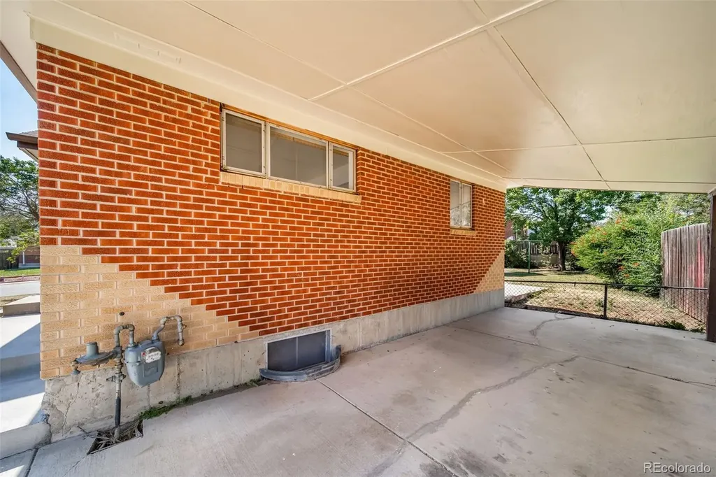 160 E 105th Avenue Denver CO 80233