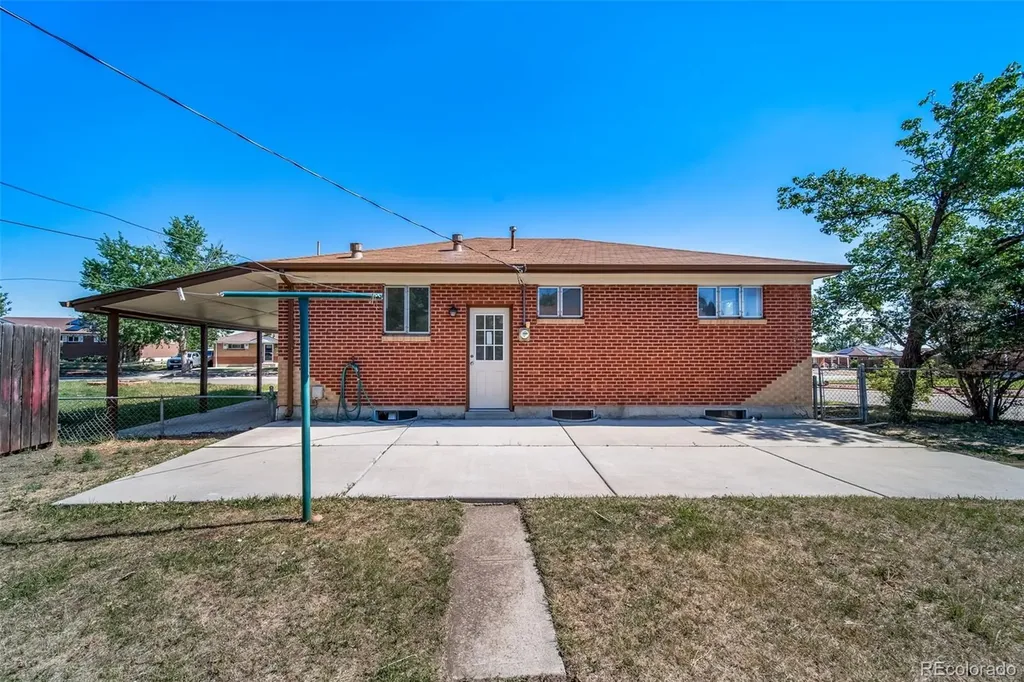 160 E 105th Avenue Denver CO 80233