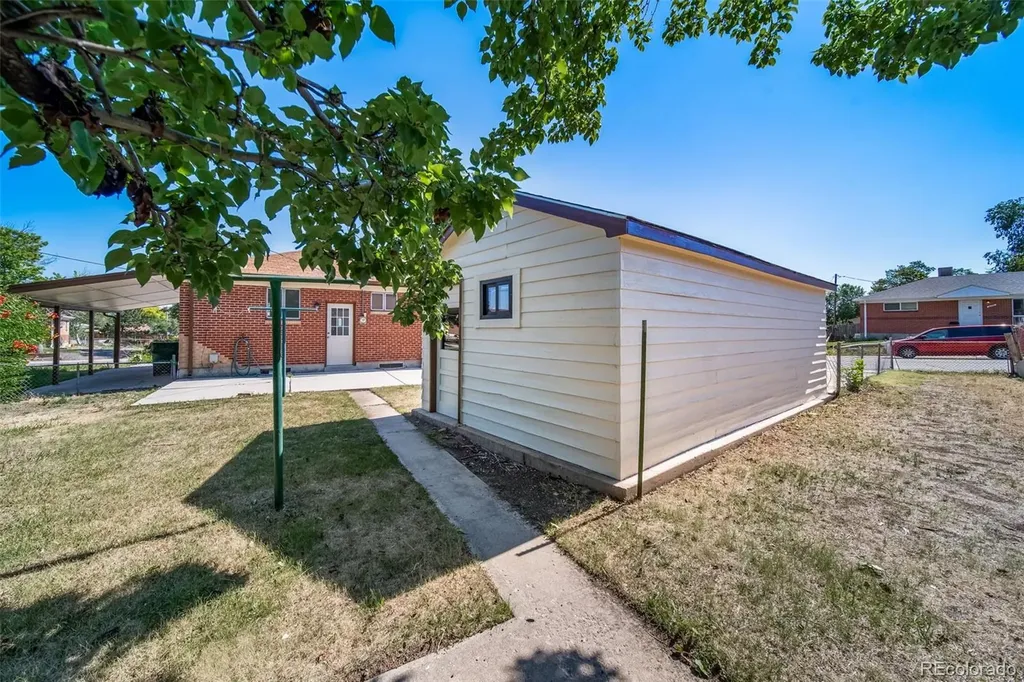 160 E 105th Avenue Denver CO 80233