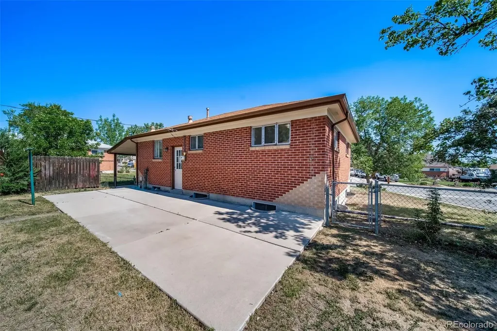 160 E 105th Avenue Denver CO 80233
