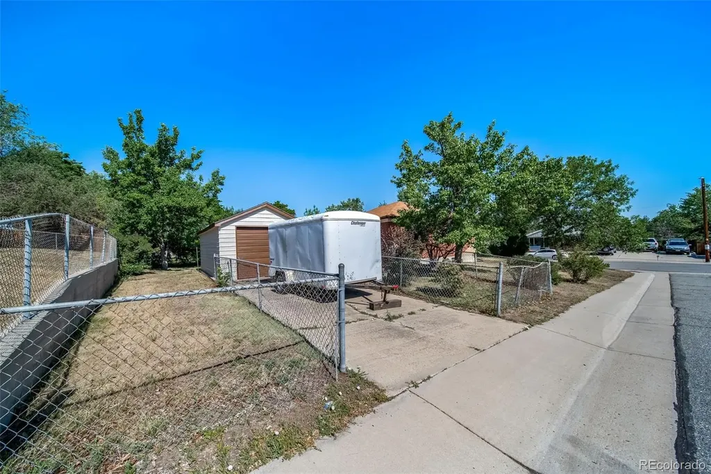 160 E 105th Avenue Denver CO 80233